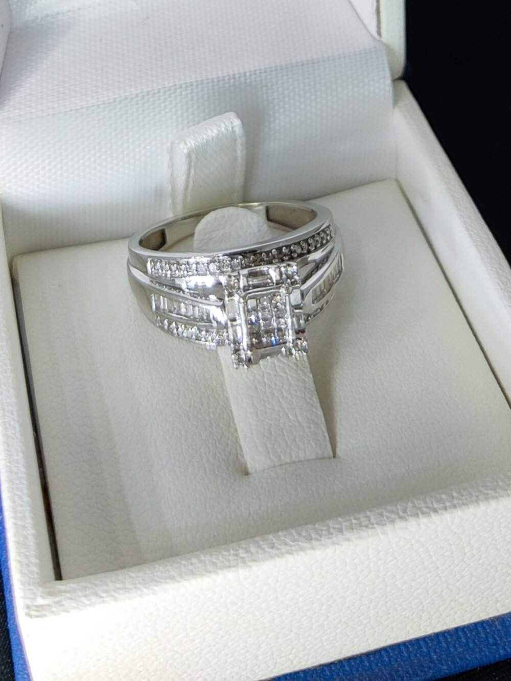 10k White Gold Princess Baguette Diamond Cluster Engagement Wedding Ring Size 7 - Picture 2 of 8